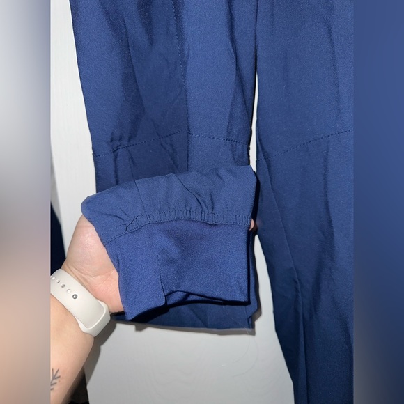 Assorted scrubs - Picture 13 of 13